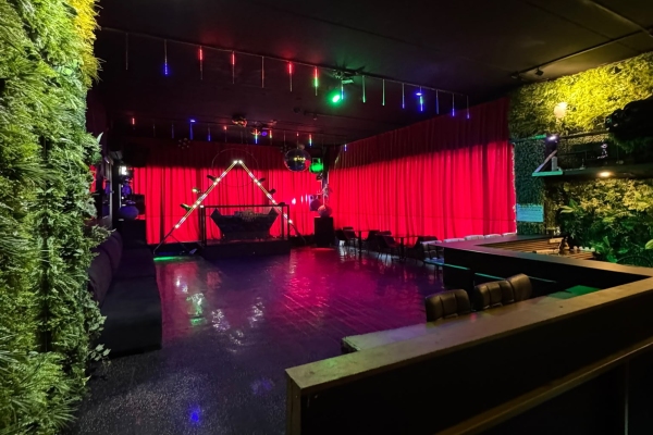 ������ Trump Party Loft - ������ ������ ����� ������